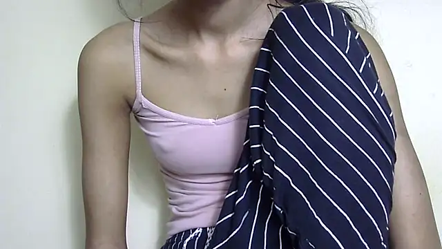 anu_tiny - Anu_tiny's free webcam - UK Sex Cams