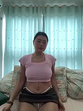 美女ruanruan05在线直播