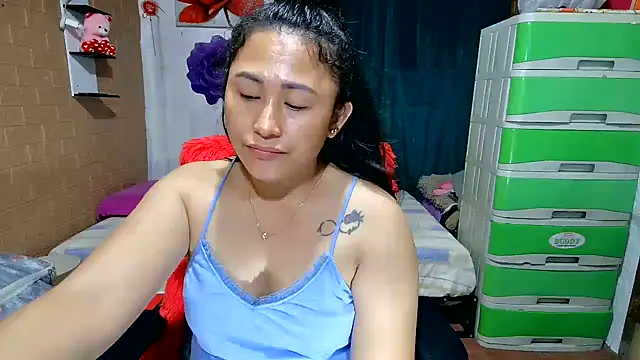 Ugly-Filipina webcam