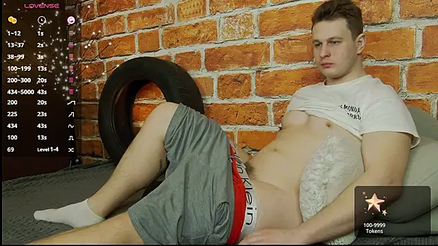 charlie_smiley webcam