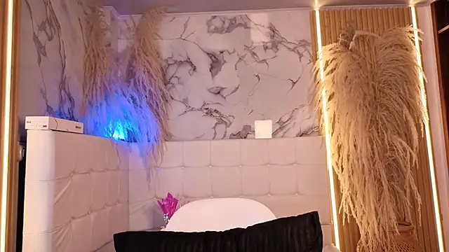 Bruja__Scarlata webcam