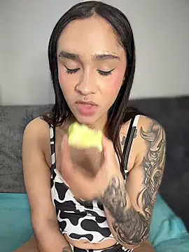 Isabella-Teen webcam