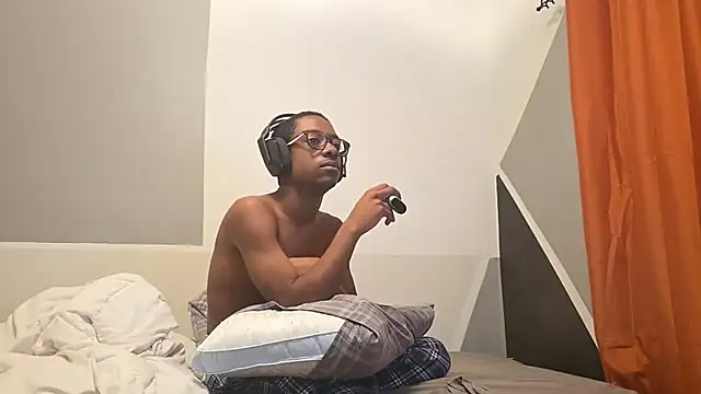 hormoneactivated webcam