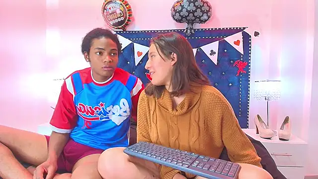 Cristal_and_luke webcam