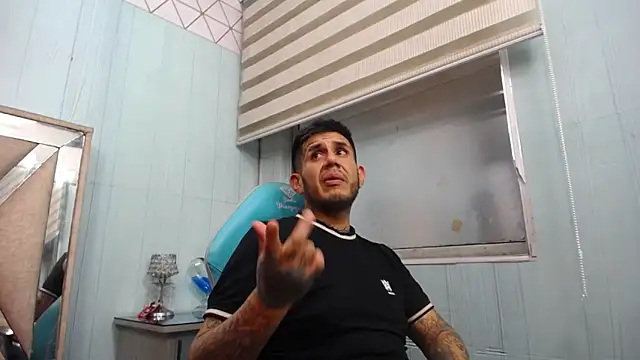 allison_max_tattoo webcam