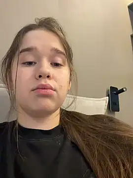 hornygirlh (G young) - FINGER IN PUSSY