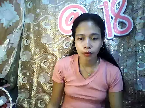PinaySkinnyGirl webcam