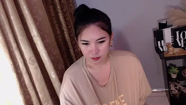 sacred_gracexx webcam