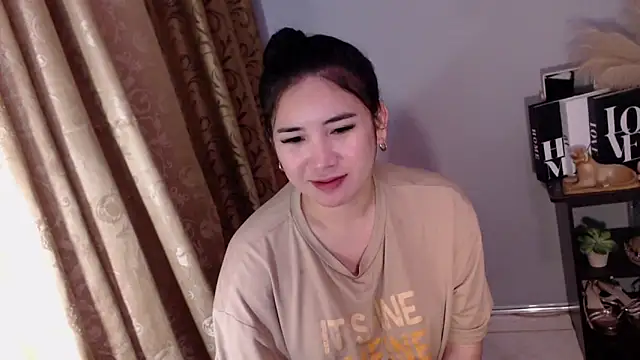 sacred_gracexx webcam