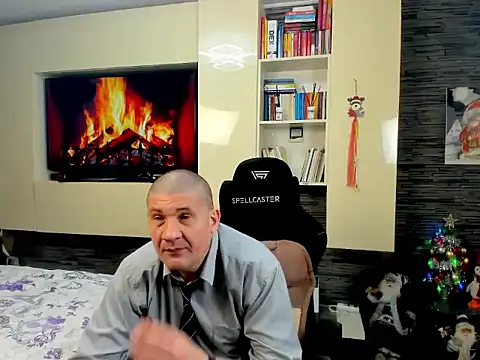 spartacusdaddy48 (Ask my age) - Cum Show