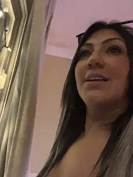 LittleMissEeve webcam