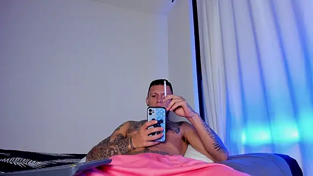 Kings_Ultimate webcam