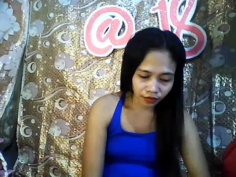 PinaySkinnyGirl webcam