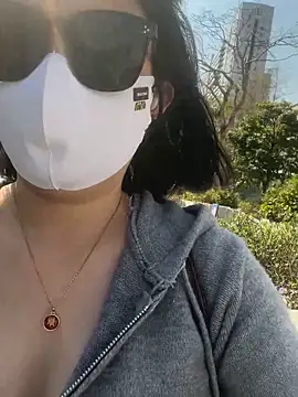 美女Mia-zhan在线直播