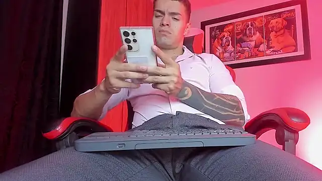 ALPHA_DOMINUS_ webcam