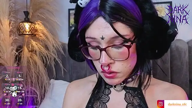Dark_nina_ webcam