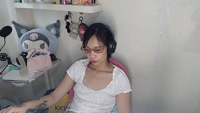 GloryKulikowski webcam