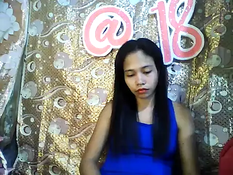 PinaySkinnyGirl webcam
