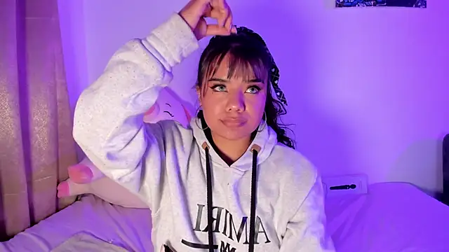 Shophie_thoopson webcam