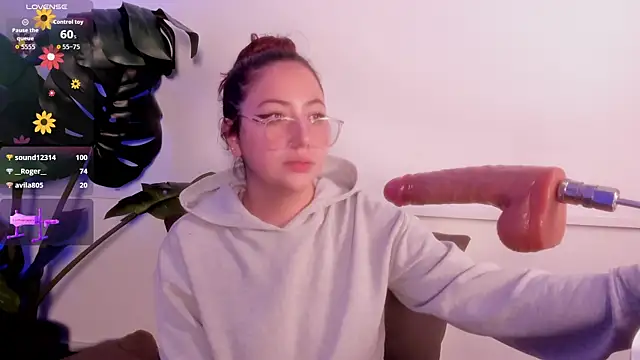 nicolle_evanss_ - Nicolle_Evanss_'s free webcam - UK Sex Cams