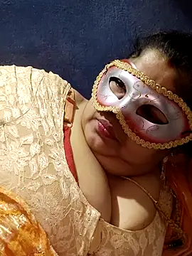 tamilthanushri - Tamilthanushri's free webcam