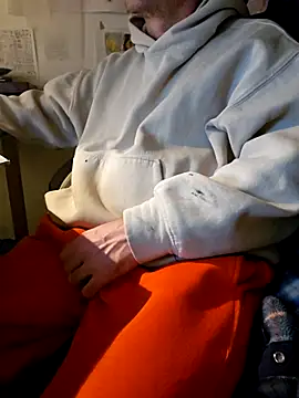 verylargecock (Ask my age) - Cum