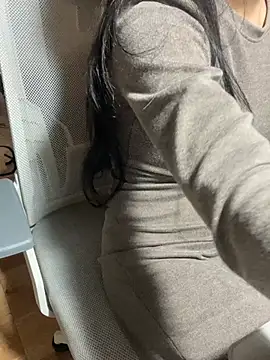 mina048 - Mina048's free webcam