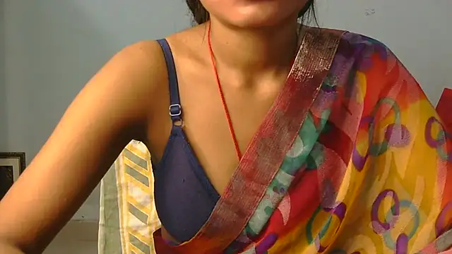 Aarti_misty71 webcam