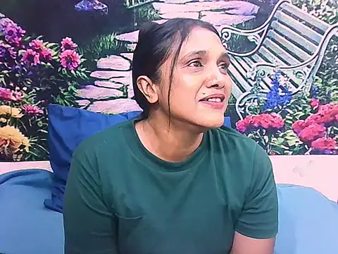 IndianSexyLady20 webcam