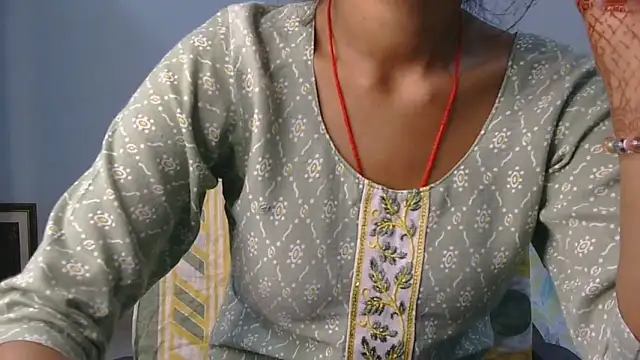 Aarti_misty71 webcam