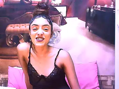 IndianPretty14u2Luv webcam