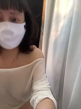 美女Mia-zhan在线直播