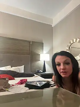 karmaxblayze - KarmaXblayze's free webcam - UK Sex Cams