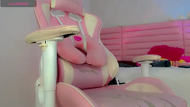 estefany_squirt1 webcam