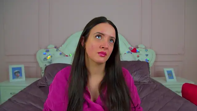 ElinaBellucci webcam