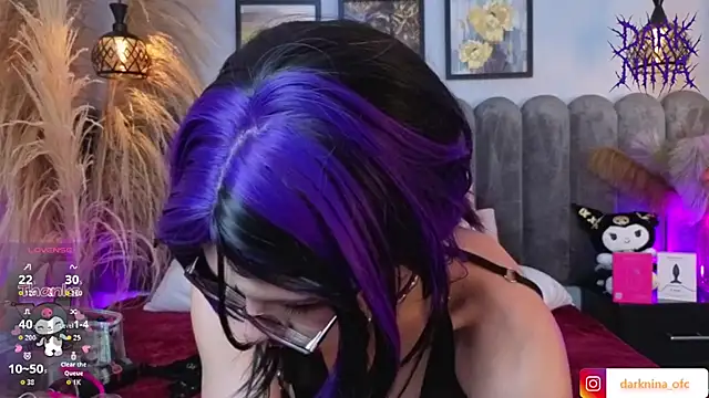 Dark_nina_ webcam