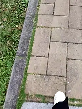 美女TBgril在线直播