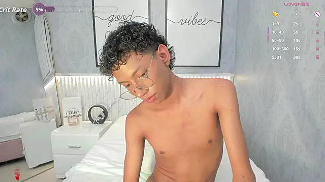 Angel__sweet18 Live Webcam on Stripchat