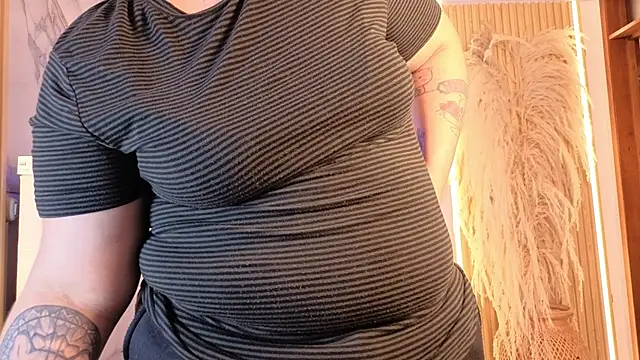 Bruja__Scarlata webcam