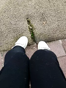 美女TBgril在线直播