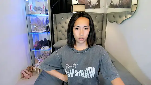 reighnempress webcam