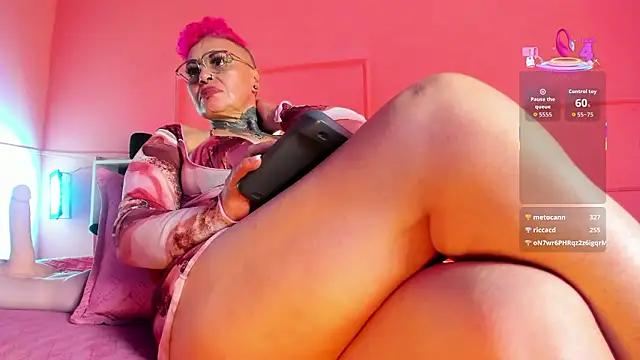 MATURE_HARDCORE webcam