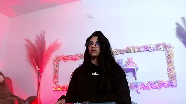 sharlotaustral18 webcam