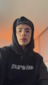 sebastian_reed - Sebastian_Reed's free webcam - UK Sex Cams