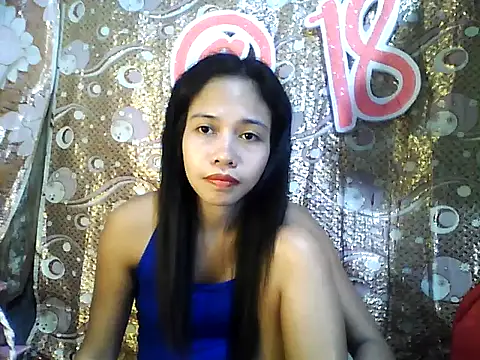 PinaySkinnyGirl webcam