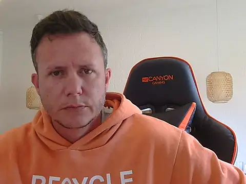 TroyDieselXXX webcam