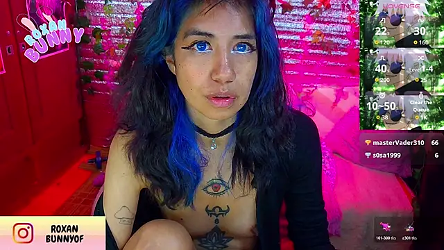 Roxanbunny1 webcam