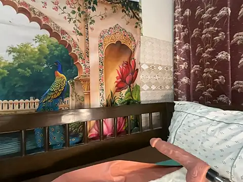 Webcam Model (JASMINE1122)  is live.Free join now!