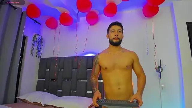 noah_corvelle webcam