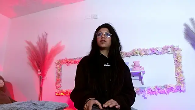 sharlotaustral18 webcam